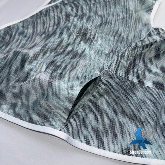 1149 NWT Nike Tech Hyperfuse Vest - Size M – Light Aqua/Gray - Picture 11 of 16